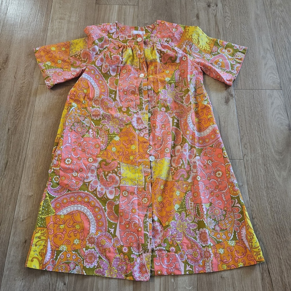 Vintage Lorraine Trammell Mod Paisley House Dress Pink Orange Retro S